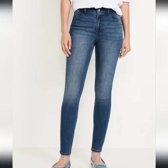Old Navy Wow Super Skinny Jeans - Size 8 - Picture 1 of 6